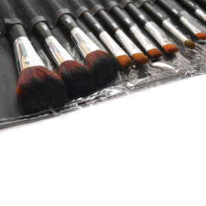 MINTbeauty Zestaw pędzli do makijażu w etui 20szt.